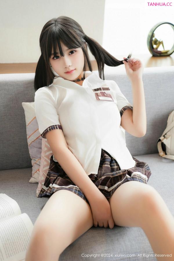   [XiuRen]高清写真图 2024.12.10 No.9573 姚若兮vay 美腿丝袜第17张图片